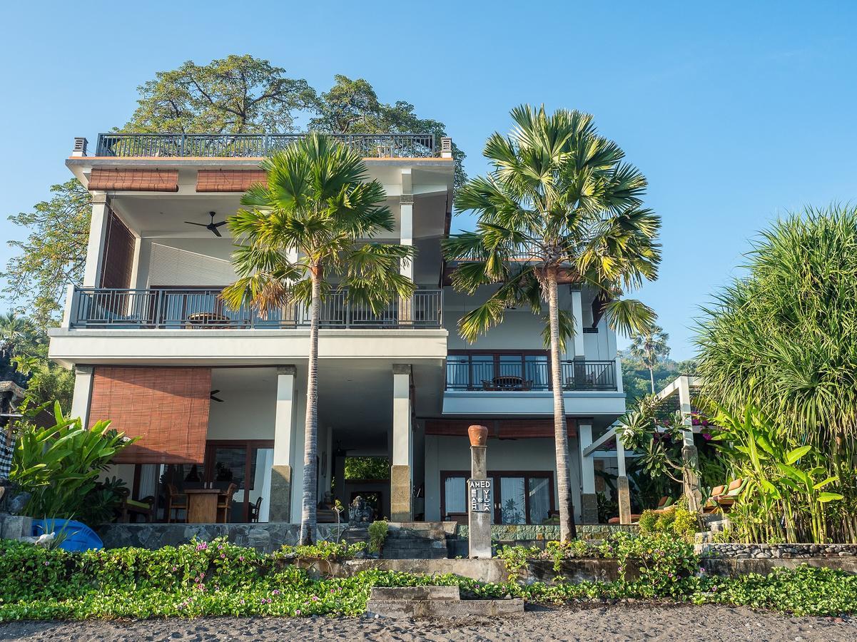 Amed Beach Villa