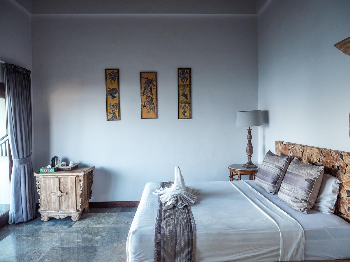 Amed Beach Villa *