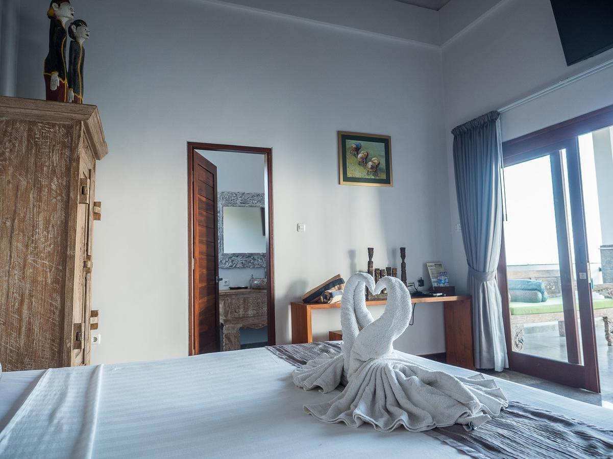 Amed Beach Villa